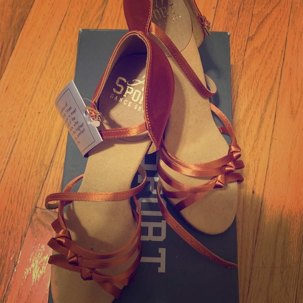 Art sport dance shoes by Ray Rose